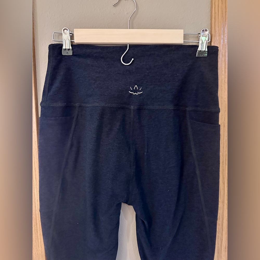 Beyond Yoga High Rise Pocket Leggings Size Large! Excellent used condition